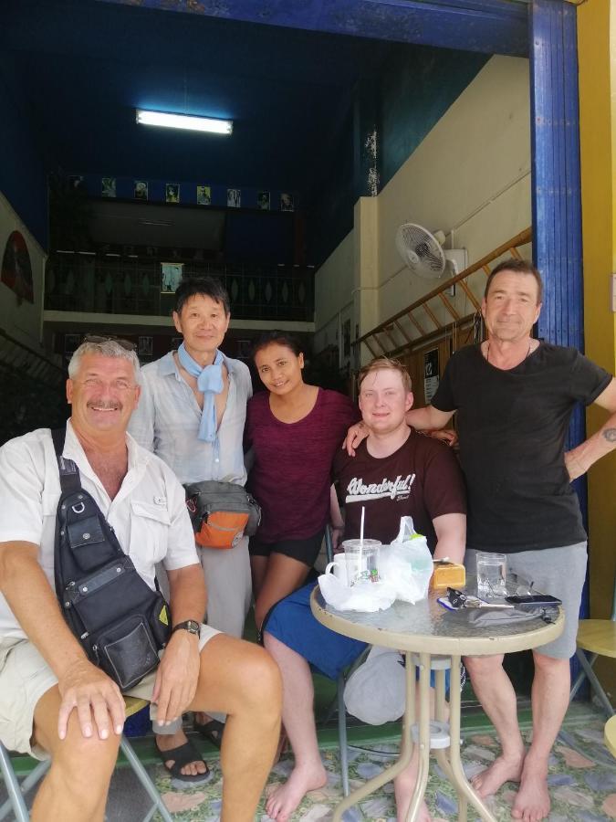 Banphe​ Hostel Bagian luar foto
