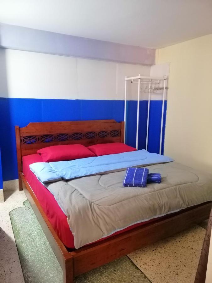 Banphe​ Hostel Bagian luar foto