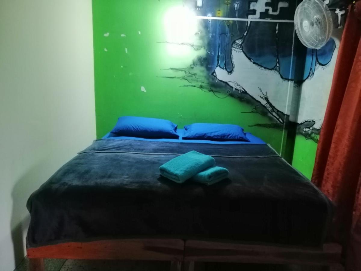 Banphe​ Hostel Bagian luar foto